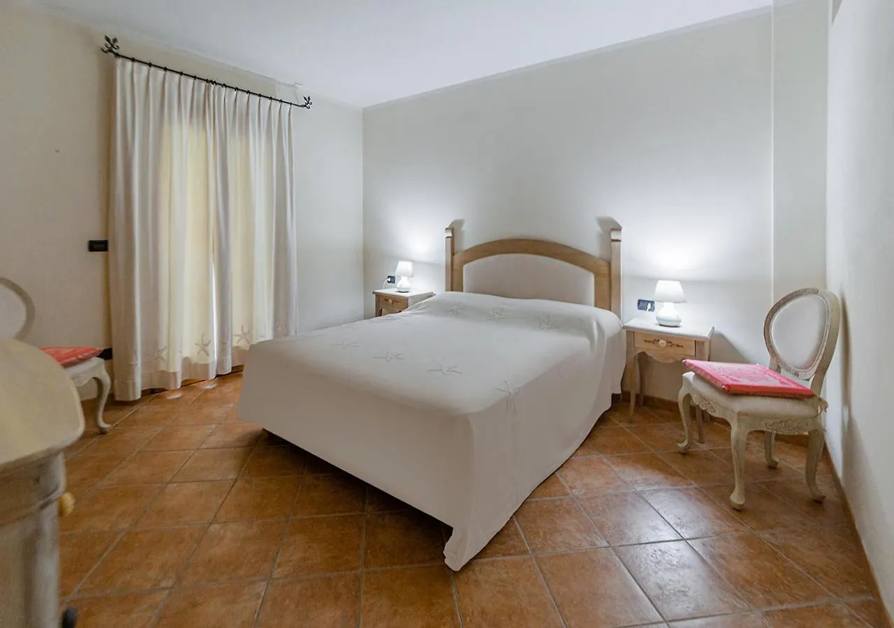 Pgs Immobiliare Srls Terramare Trilocale Con Balcone Vista Mare La Maddalena Apartamento La Maddalena (Sassari)